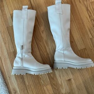 Stradivarius Cream Heeled Boots